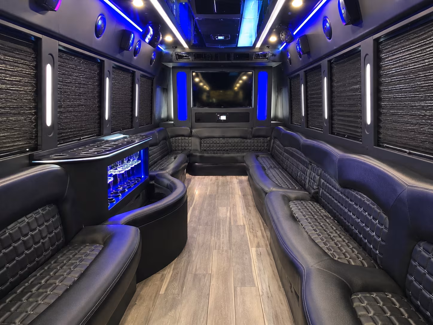 Little Rock Homecoming & Prom Party Bus Rentals